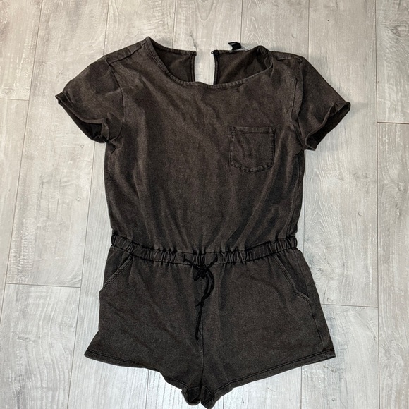 Pants - Casual Black Romper with Pocket medium large fit